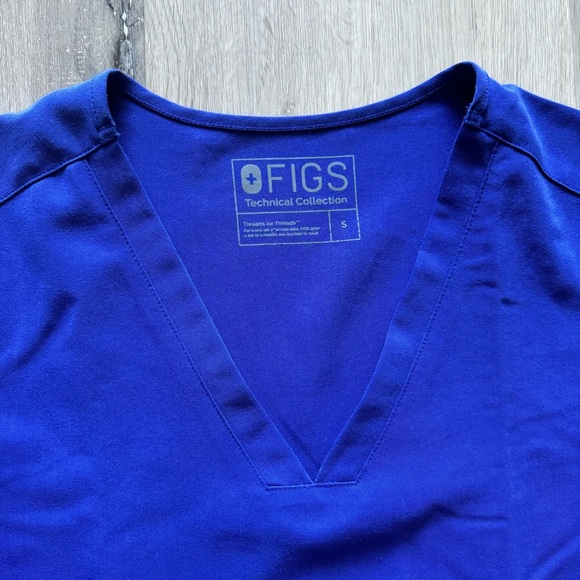Figs Deep Royal Blue Casma Kade Cargo Scrubs - Picture 3 of 12